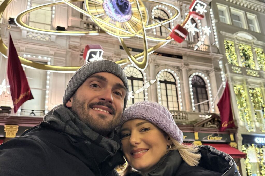 Natale a Londra 2025: itinerario e cosa vedere 7 Natale a Londra 2025 - Bond Street-2