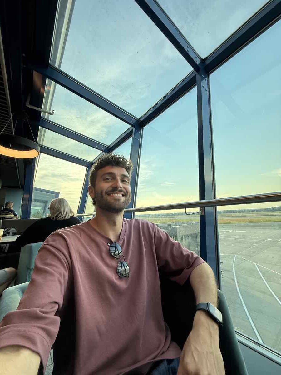 Aeroporto di Katowice Pyrzowice, uno dei due scali per raggiungere i castelli