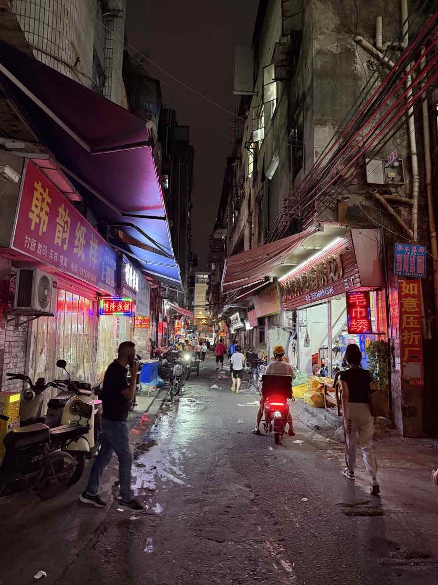 Itinerario Cina 18 Giorni Fai-da-te: Guida Completa 2026 2 Skyline di Guangzhou, prima tappa dell'itinerario Cina 18 giorni
