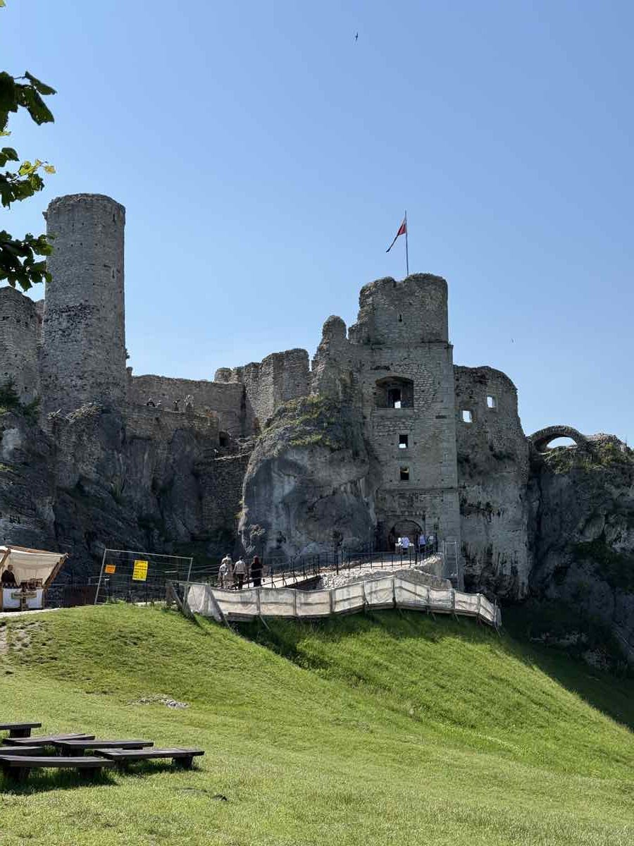 Rovine del castello di Ogrodzieniec, la tappa piu spettacolare della Strada dei Nidi d'Aquila