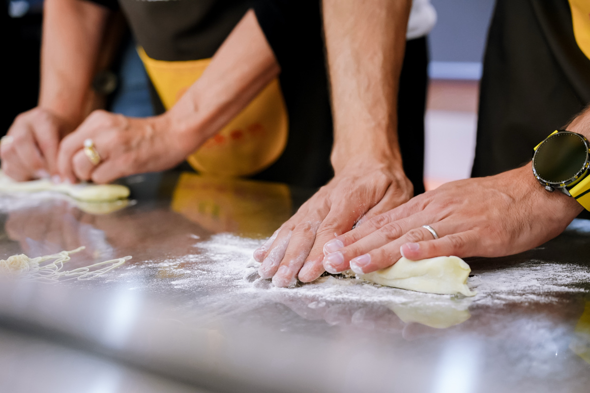 Lezione di noodles tirati a mano a Lanzhou