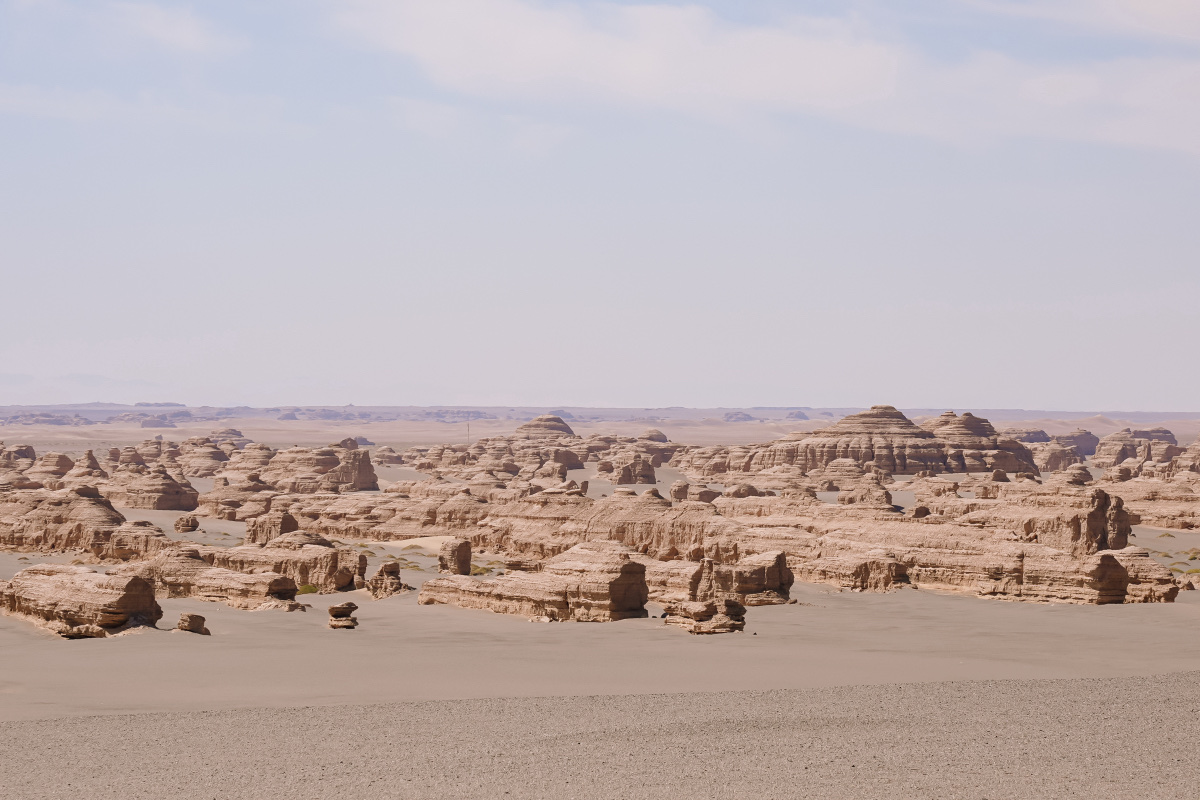Le formazioni scolpite dal vento dello Yadan National Geopark vicino a Dunhuang
