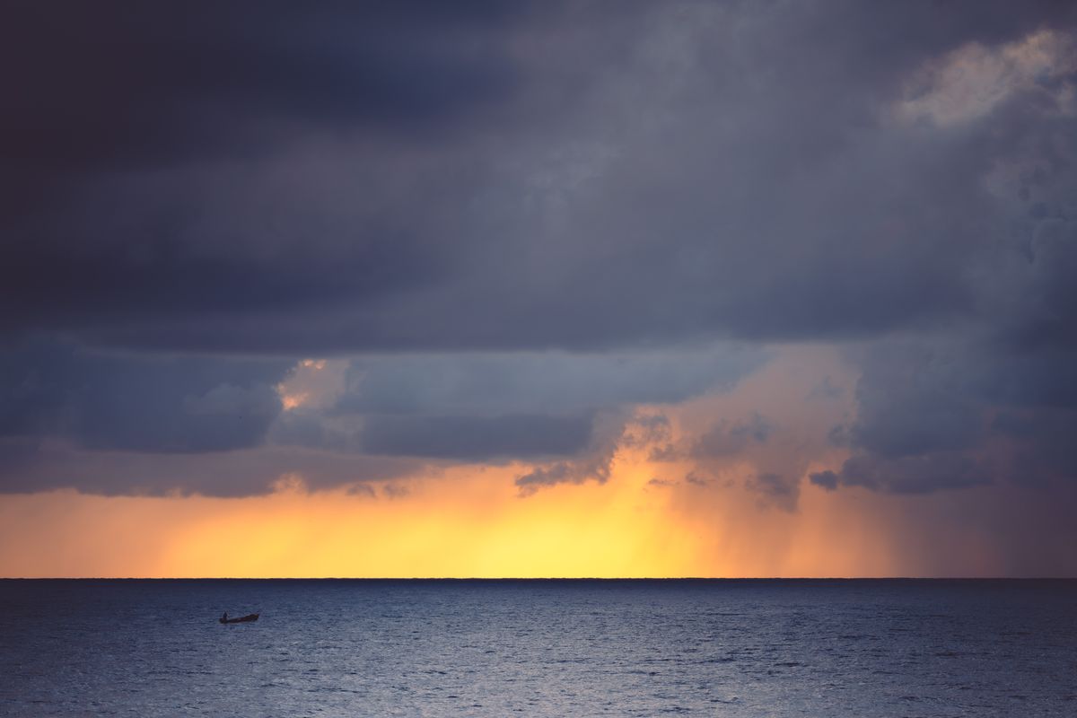 Tramonto sul mare a Port Antonio, sulla costa est della Giamaica