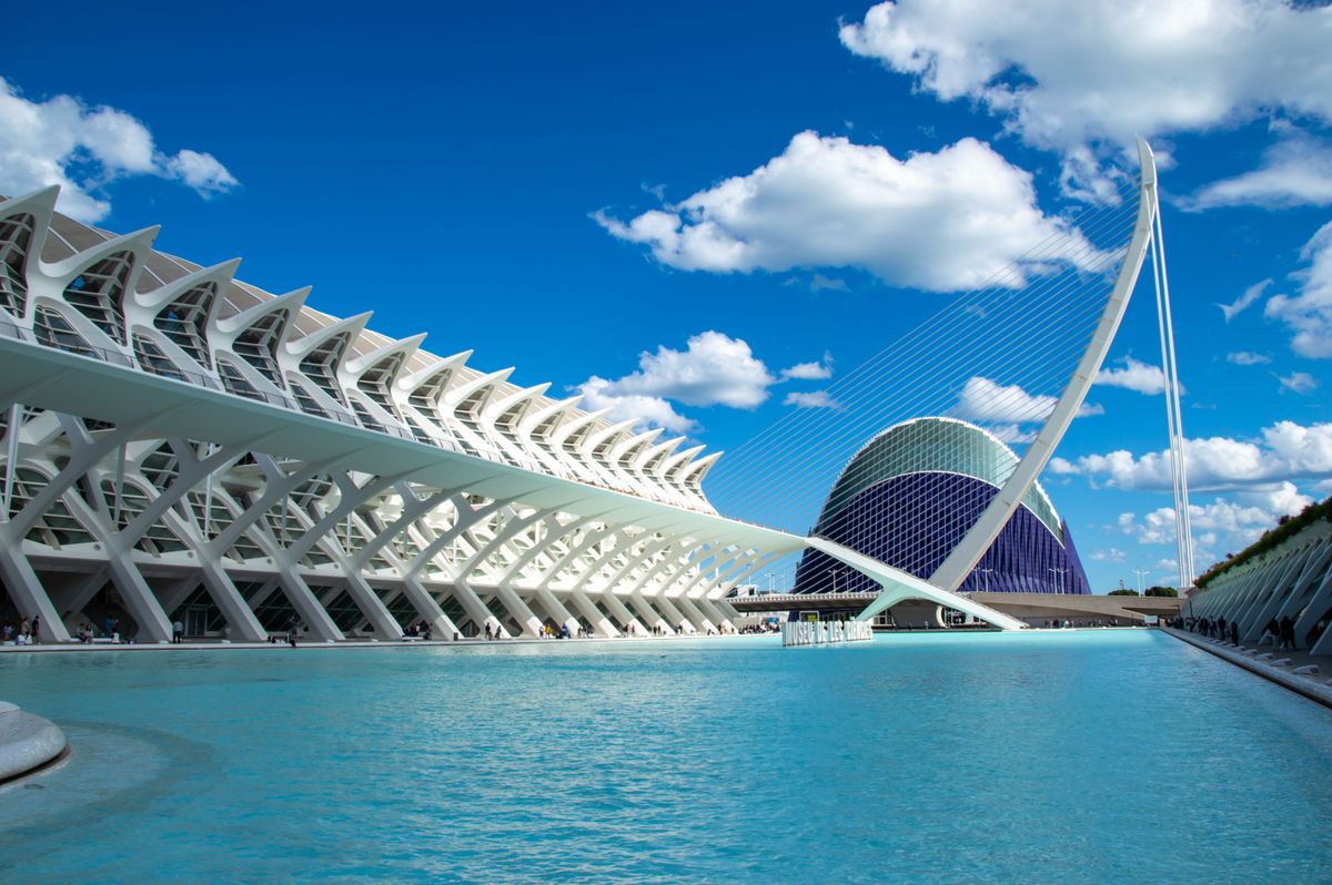 Città delle Arti e delle Scienze di Valencia con il ponte dell'Assut de l'Or